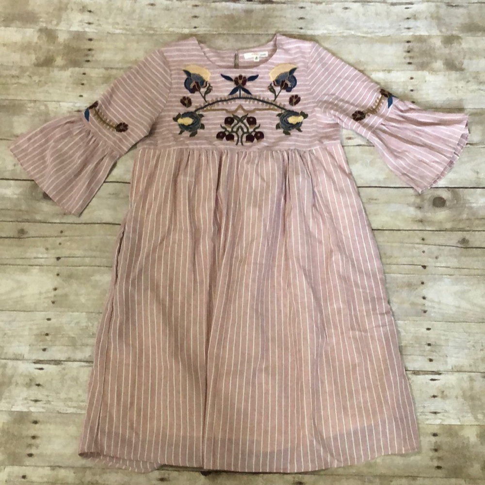 Women’s boutique style dress size M